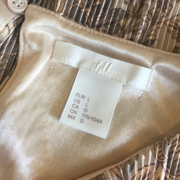 H&M L womens sunray pleated floral beige pale olive dress raw hems relaxed fit - Picture 10 of 17